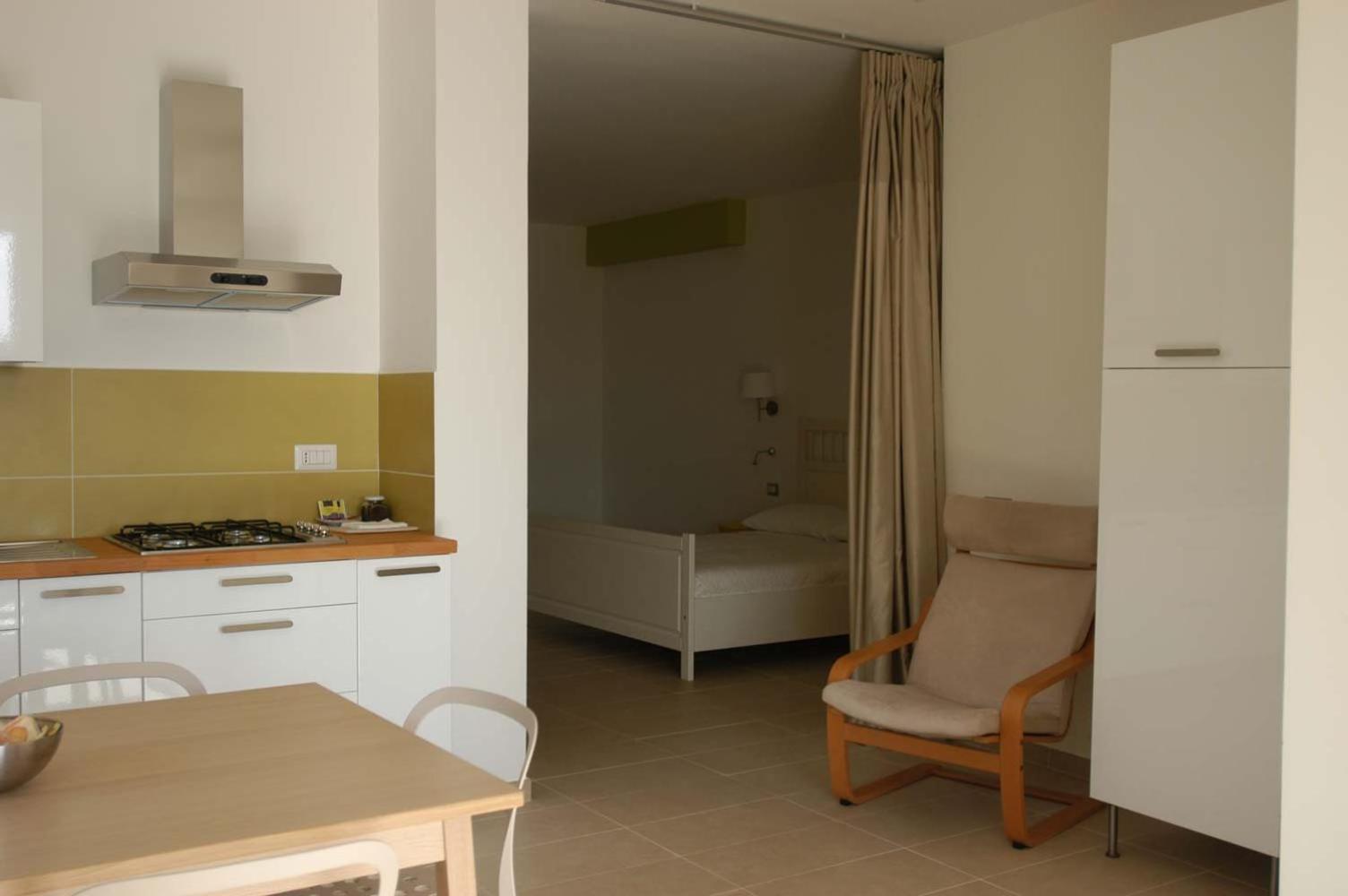 Hotel E Residence Il Faro Аччаролі Екстер'єр фото