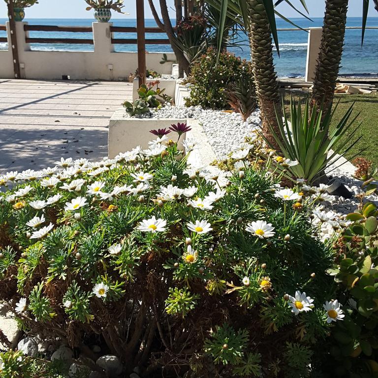 Hotel E Residence Il Faro Аччаролі Екстер'єр фото